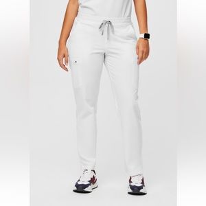 NWT Figs Yola Skinny Scrub Pants White